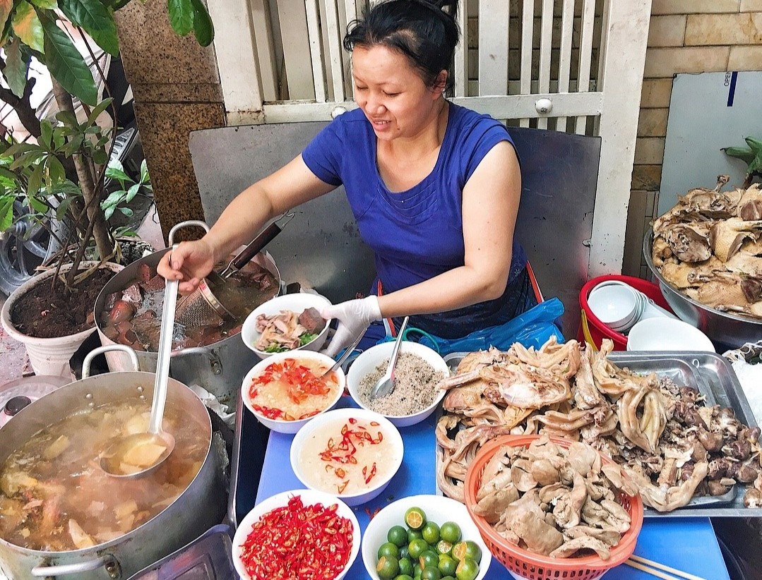 Nhung quan an co cach phuc vu tho lo van dong khach hinh anh