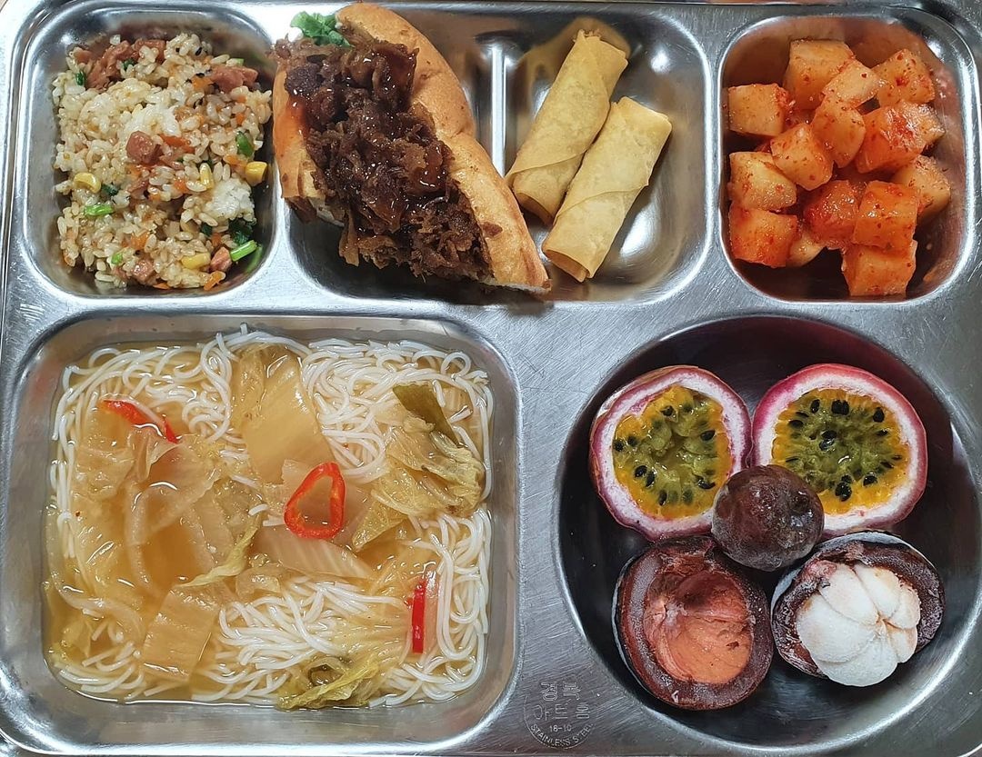 cơm trưa ảnh 3 com trua anh 3