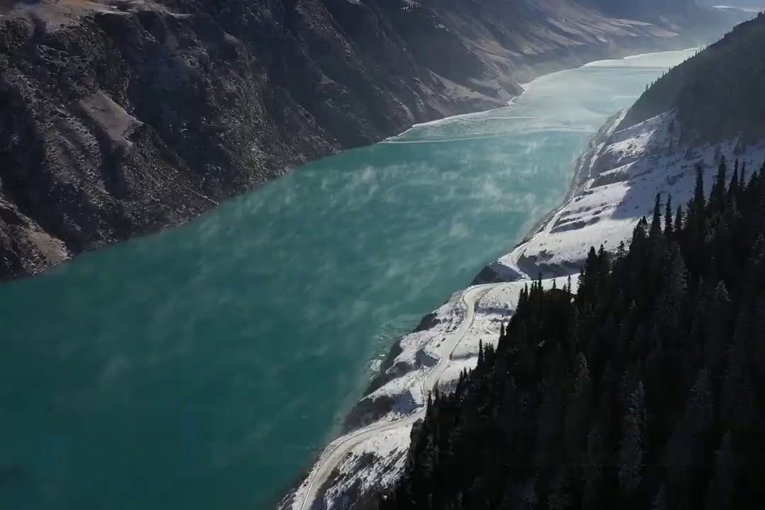 Suong mu day dac bao phu ho Ngoc Ho hinh anh