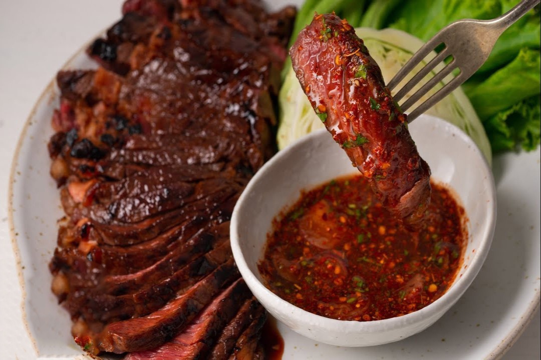 Thit bo cham sot me cay hinh anh