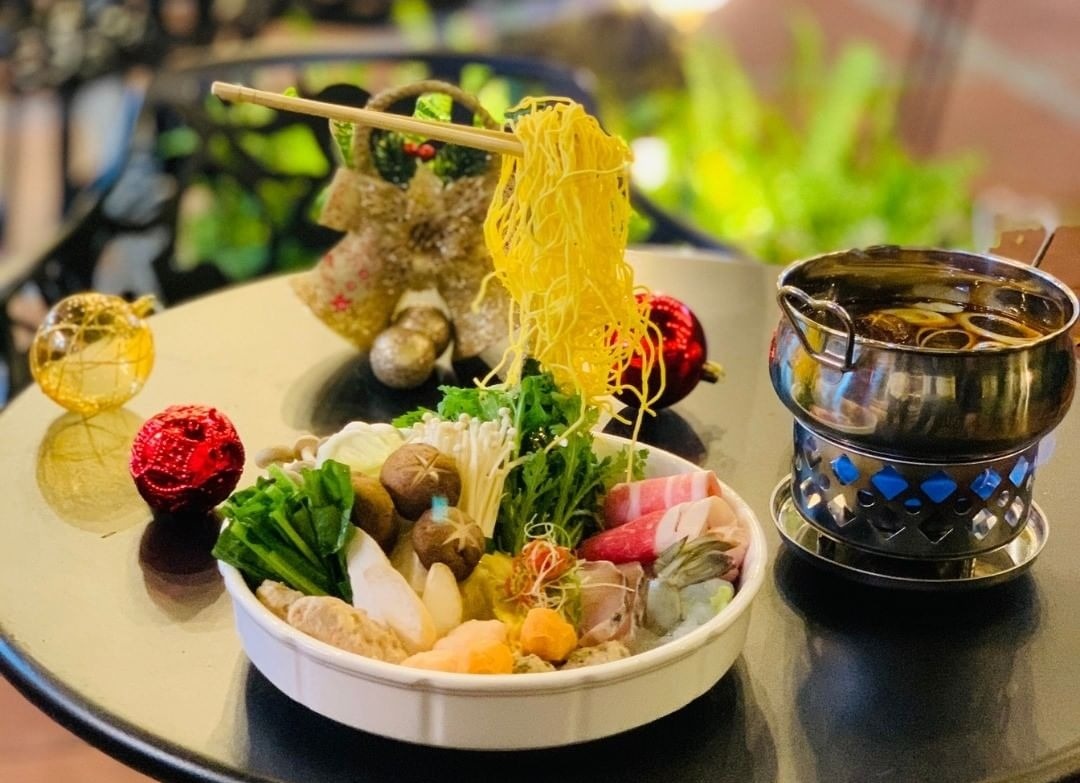 3 tiem lau mot nguoi o TP.HCM hinh anh