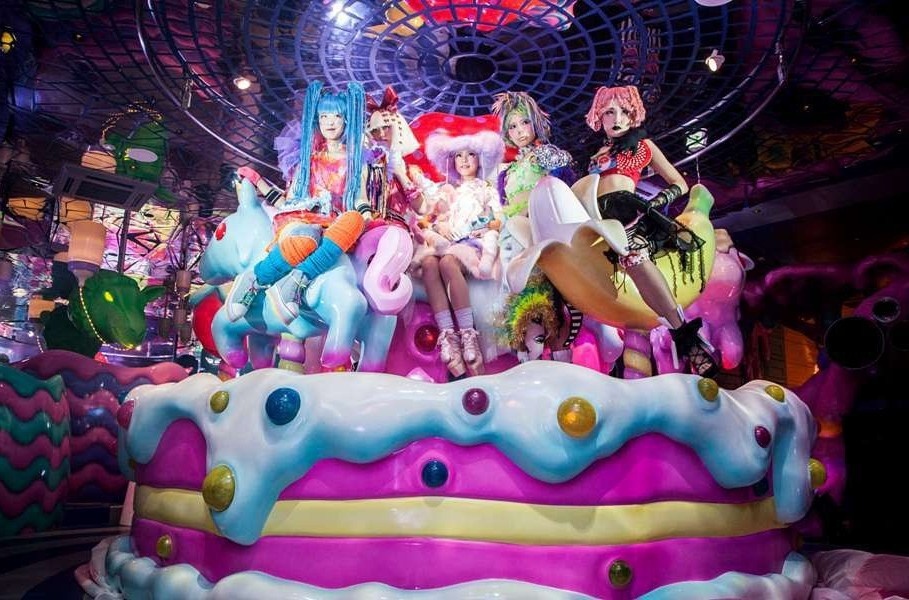 Quan ca phe noi tieng Nhat Ban dong cua vinh vien vi Covid-19 hinh anh