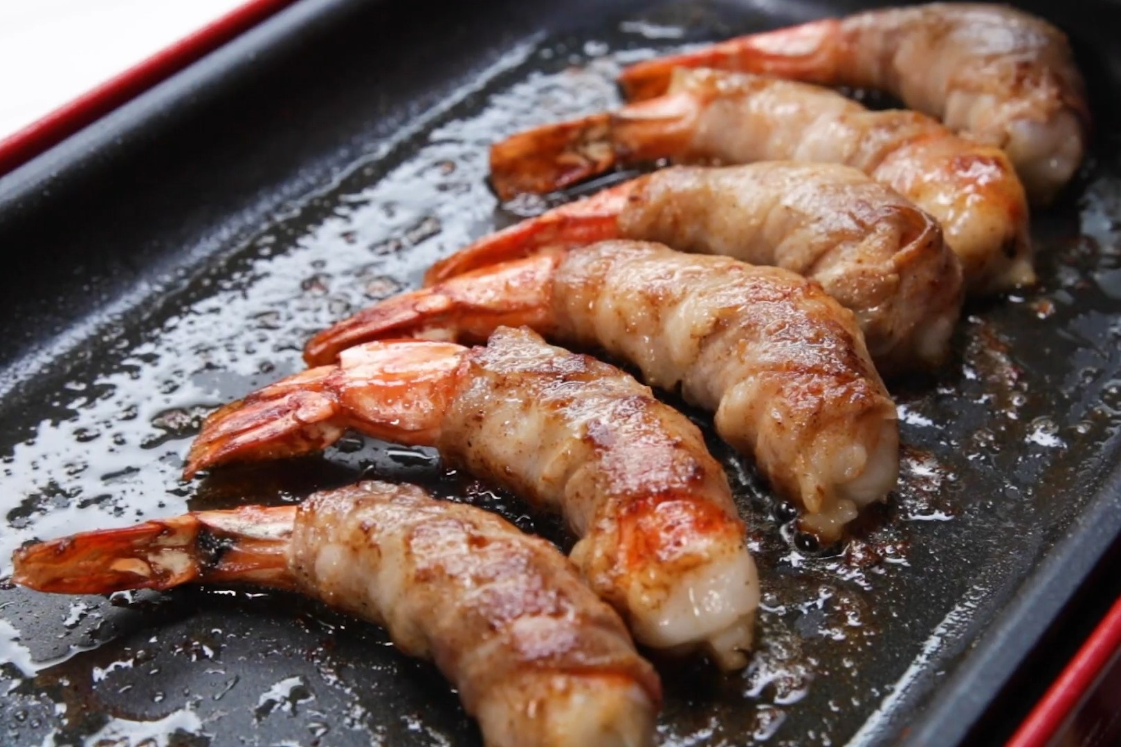 Lam tom nuong kieu moi cho bua tiec tai gia hinh anh