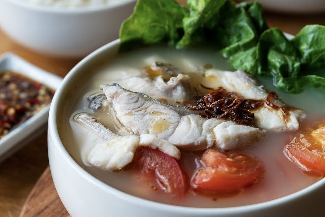 Hoc nau canh ca cho bua toi ngon com hinh anh