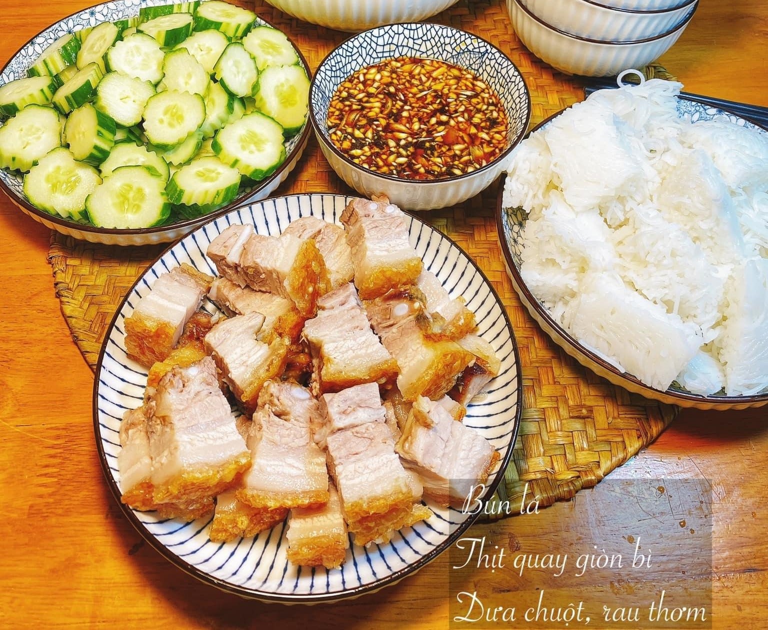 thịt heo quay giòn bì ảnh 1 thit heo quay gion bi anh 1