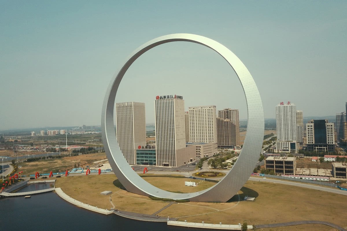 Cong trinh 17 trieu USD tro thanh cau truot cho tre em o Trung Quoc hinh anh