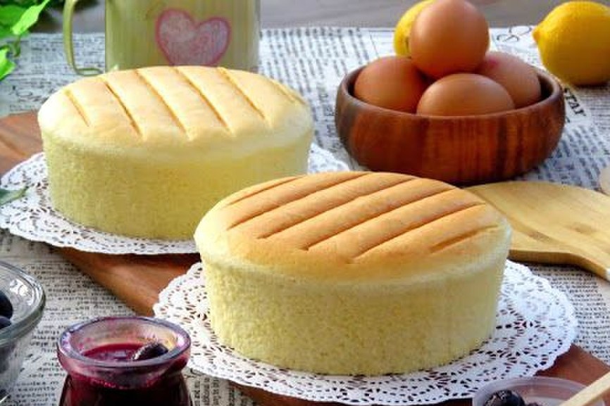 Meo lam banh bong lan phong xop voi may xay sinh to hinh anh