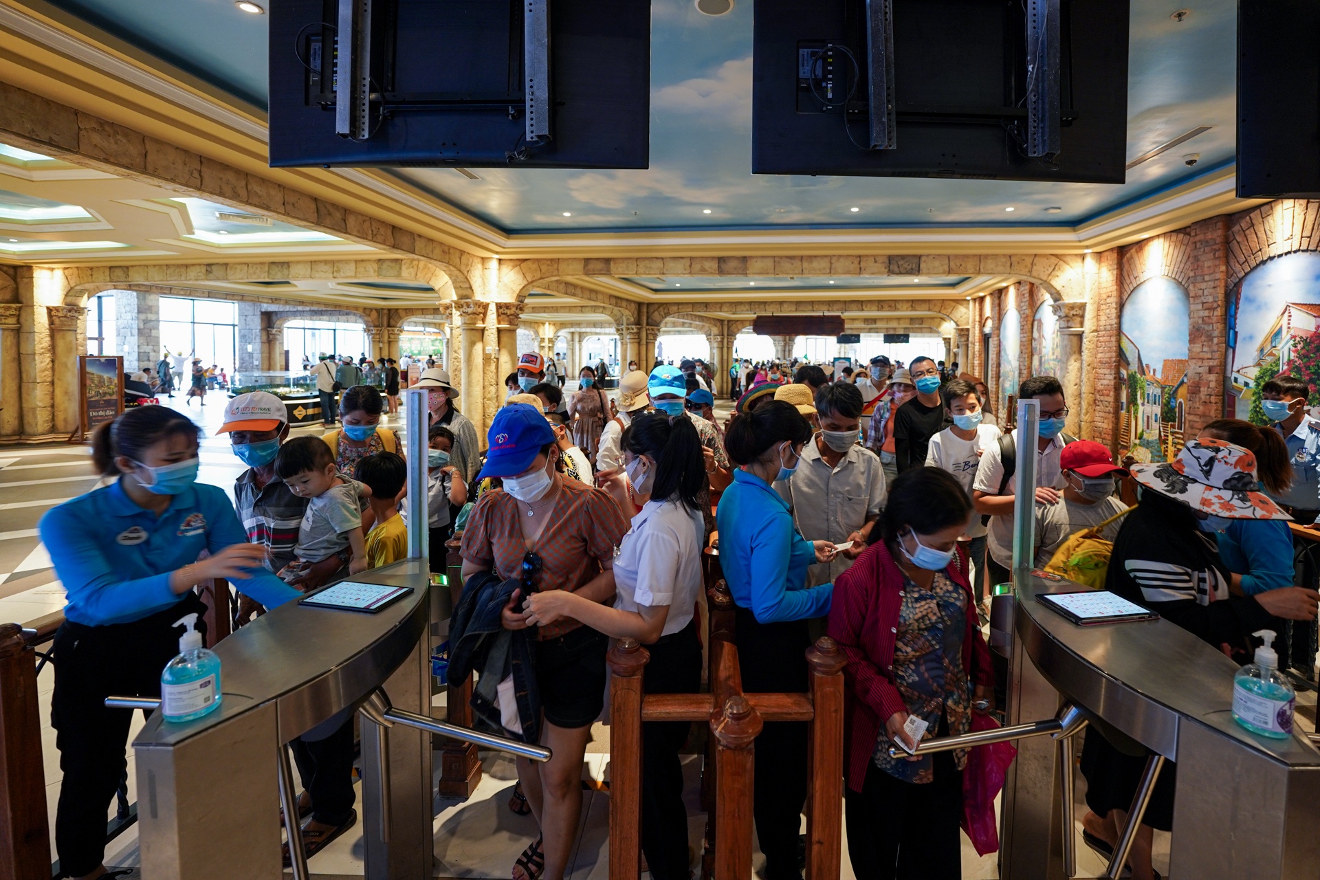 Xep hang len cap treo anh 1