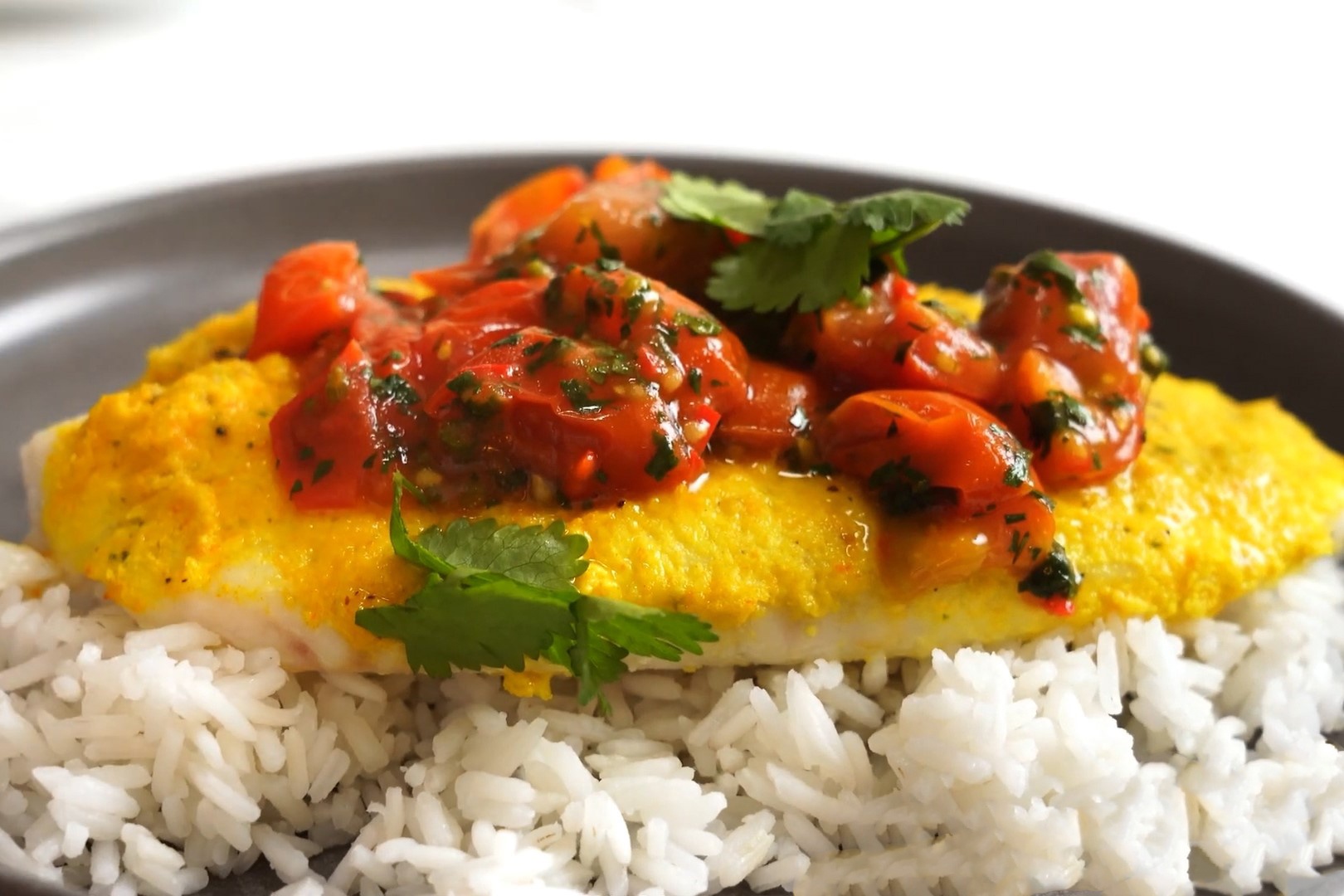 Cach lam ca uop nghe sot ca chua hinh anh