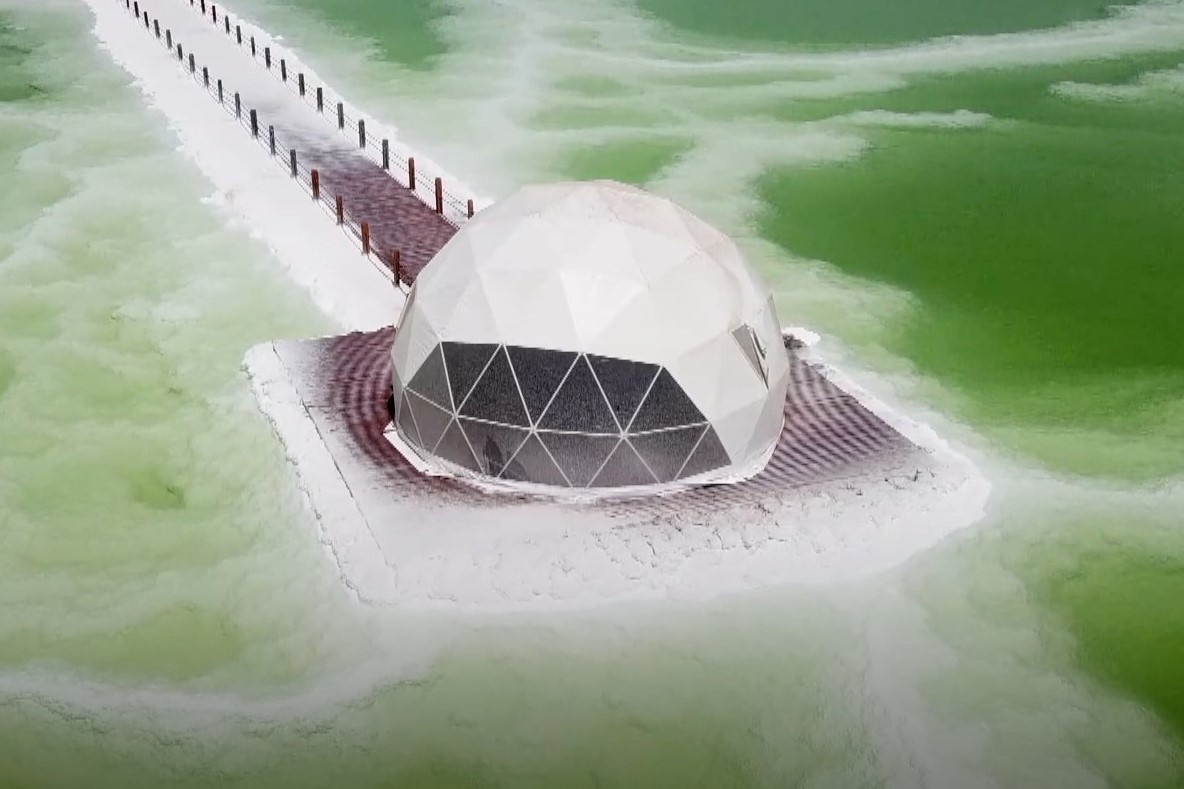 Ho muoi lon nhat Trung Quoc hut khach du lich hinh anh