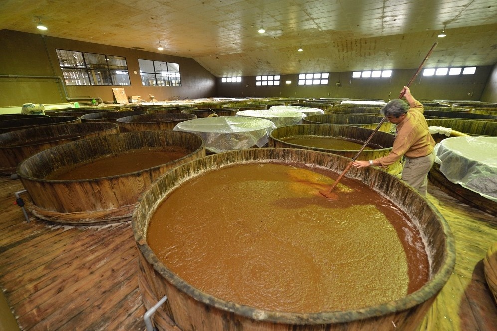 Tuong miso Nhat Ban duoc lam nhu the nao? hinh anh