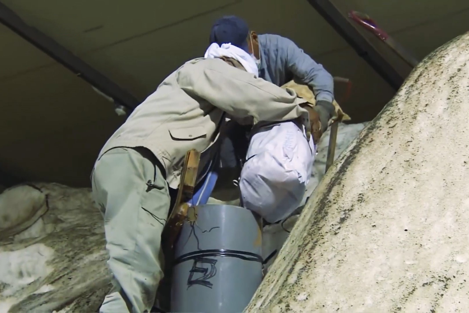 Cach nguoi Nhat ngan hoa anh dao no som hinh anh