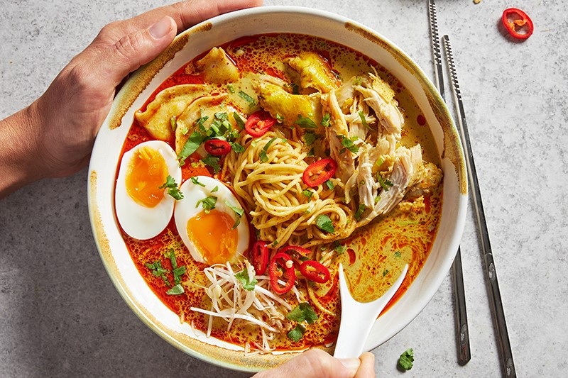 Cach nau mi ga trung moi la cho cuoi tuan hinh anh