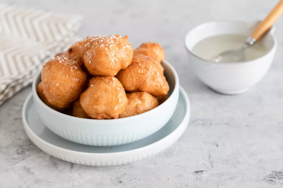 Lam banh ran ngao duong an vat mua dich hinh anh