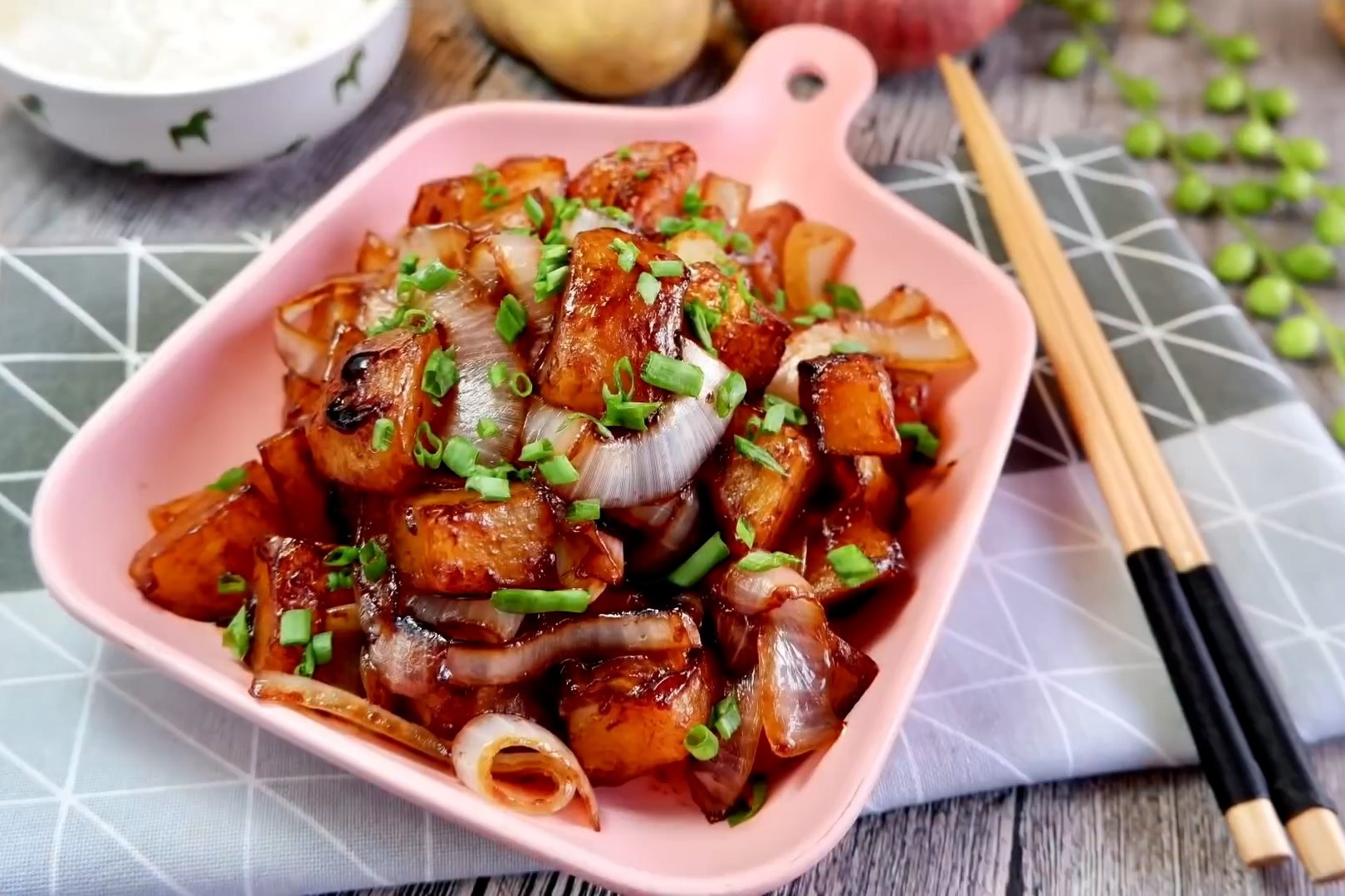 Cach lam khoai tay xao xi dau hinh anh