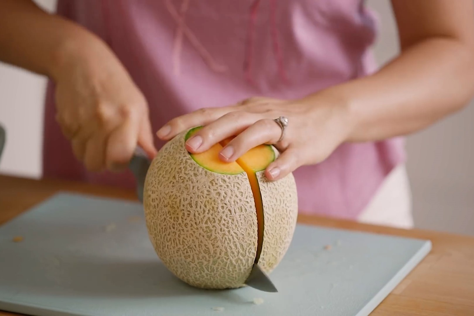 Cach bo dua luoi va trai bo nhanh gon, dep mat hinh anh