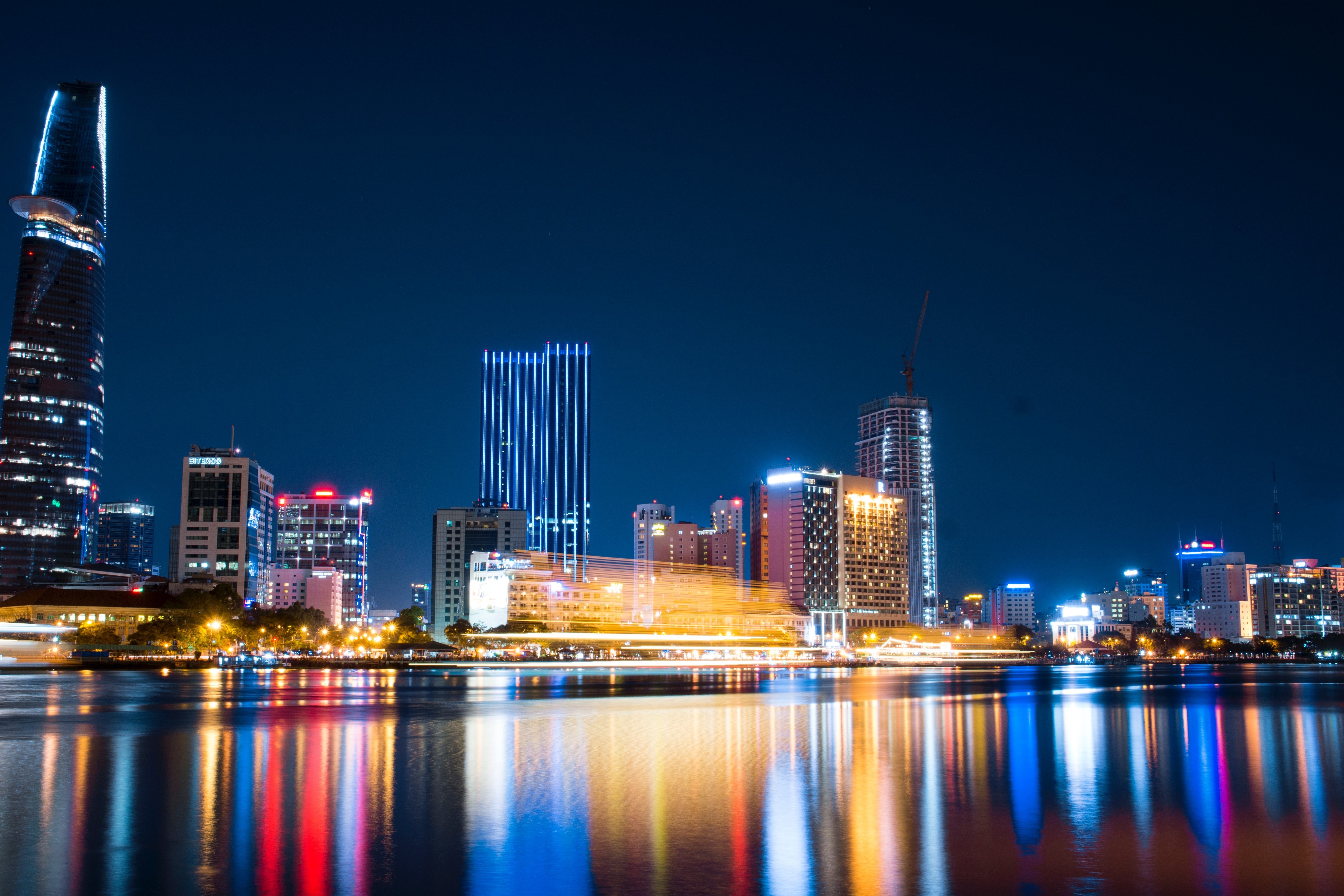 10 diem den o Viet Nam duoc khach nuoc ngoai danh gia tot hinh anh