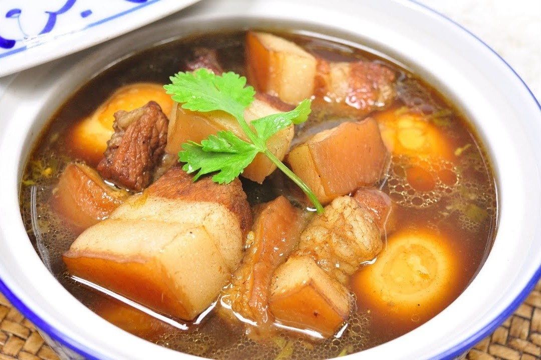 Cach uop va kho ba chi voi trung kieu Thai hinh anh