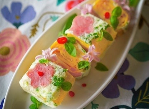 Tao hinh hoa cho mon trung cuon hinh anh