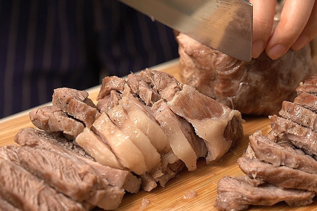 Cach luoc thit heo ngon kieu Han Quoc hinh anh