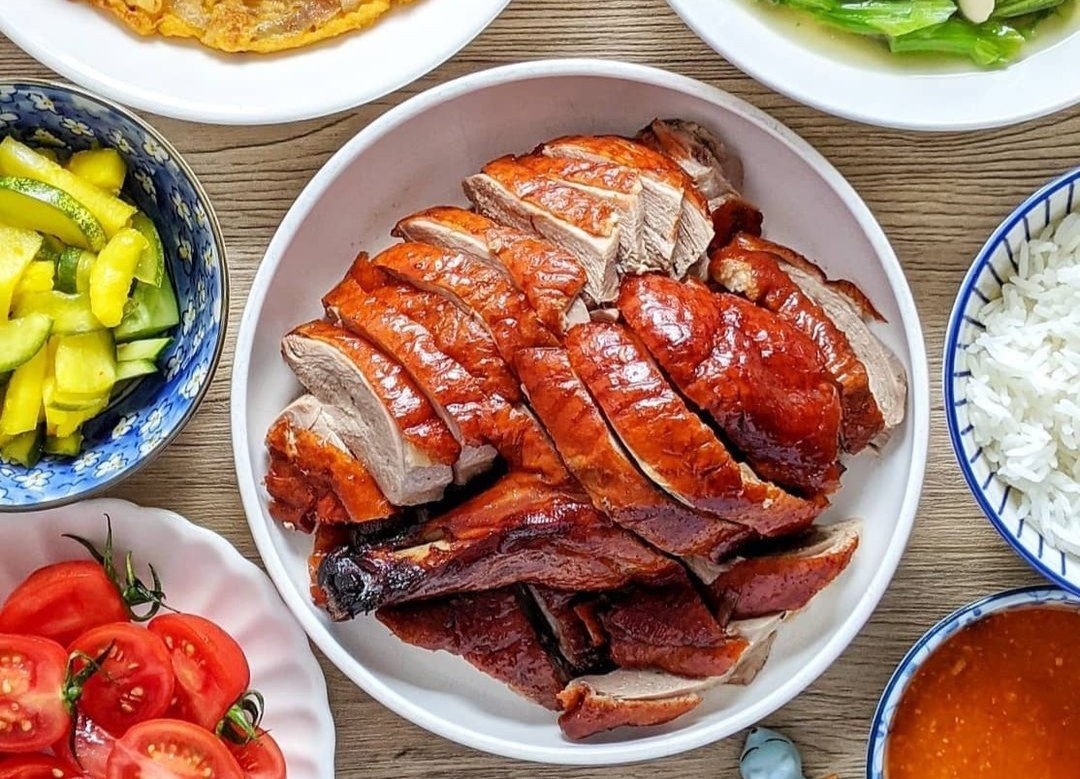 Lam vit nuong bang noi chien khong dau hinh anh