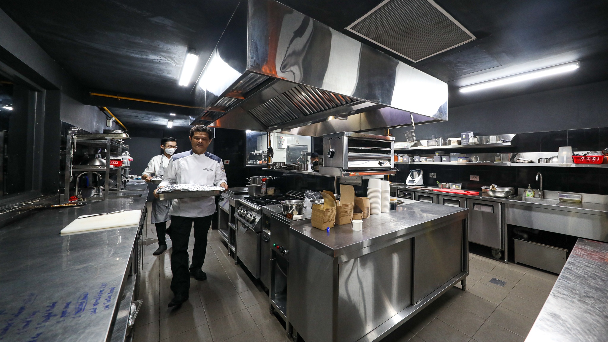 tiec rieng tu tai nha anh 6