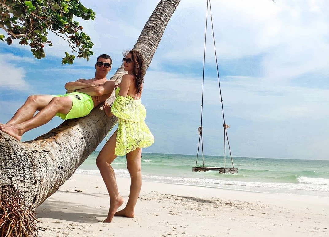 Doanh nghiep Phu Quoc cho khach nuoc ngoai truoc gio cho bay quoc te hinh anh
