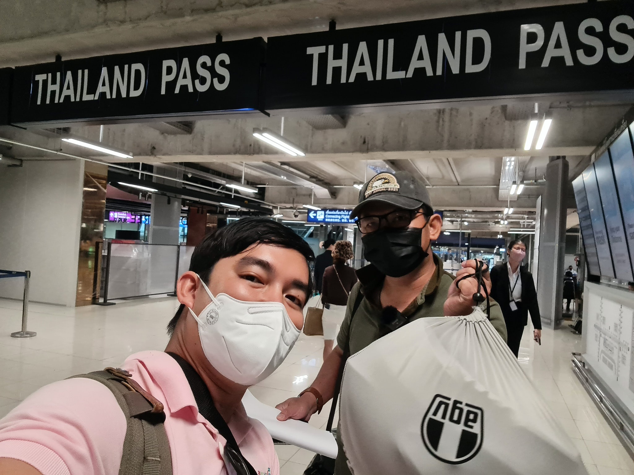 Du khach Viet chia se kinh nghiem di Thai Lan hau dich hinh anh