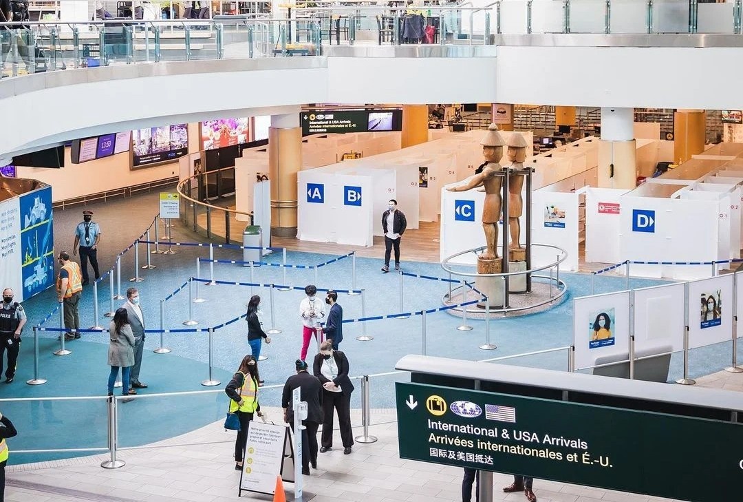 Canada xet nghiem PCR ngau nhien voi du khach quoc te hinh anh