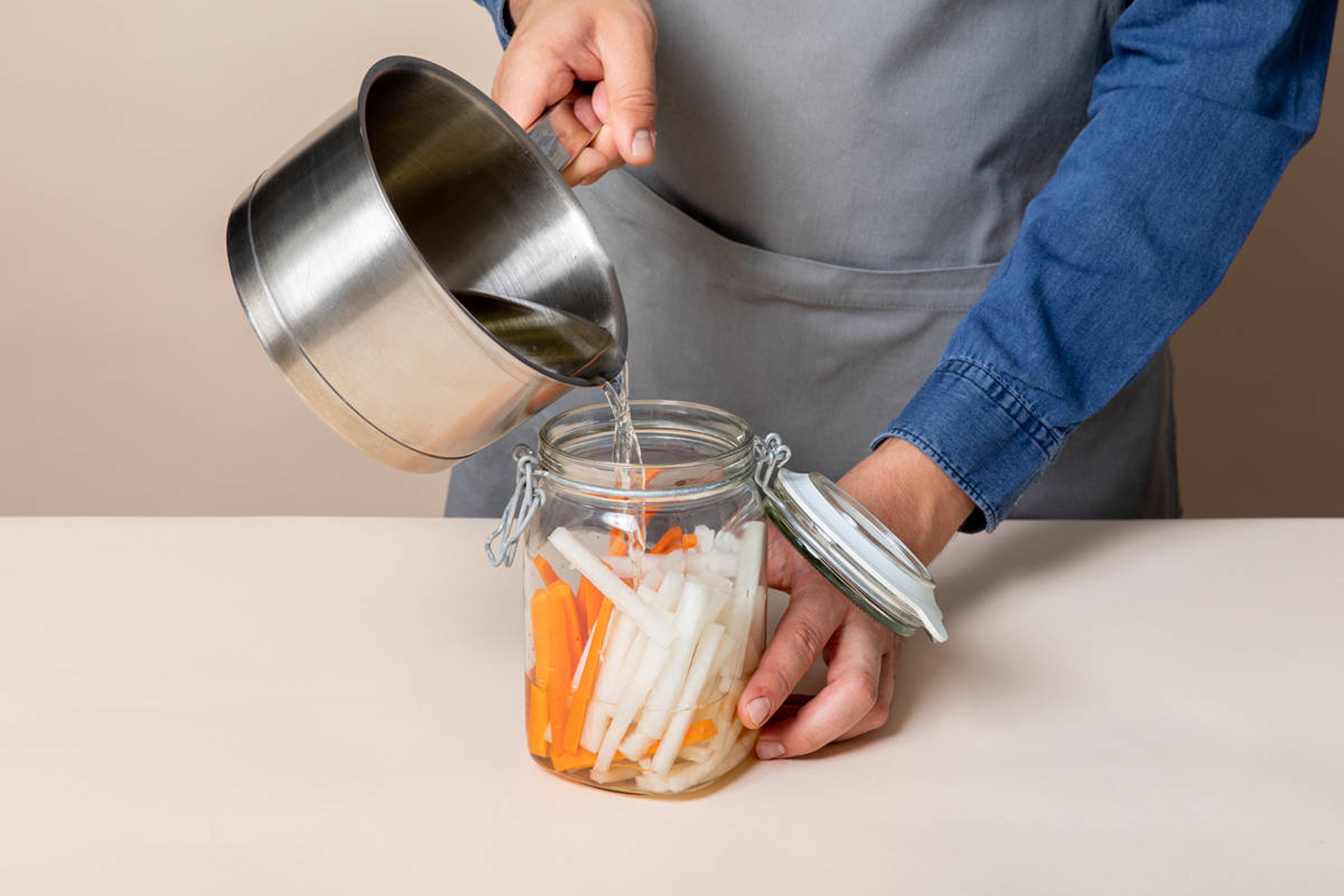 3 buoc lam banh mi thit ga nuong anh 3