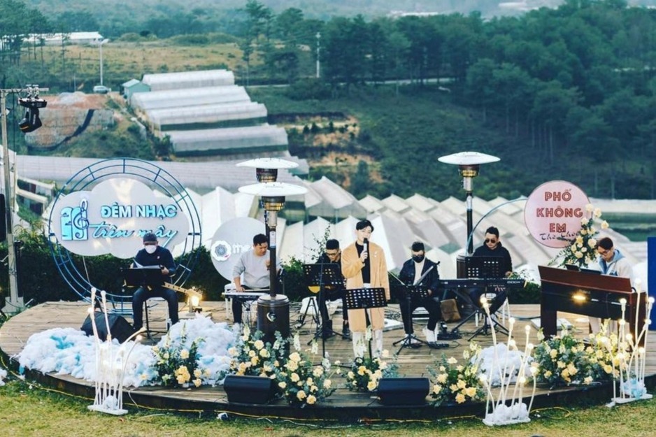 Quan ca phe nghe nhac live o Da Lat hinh anh