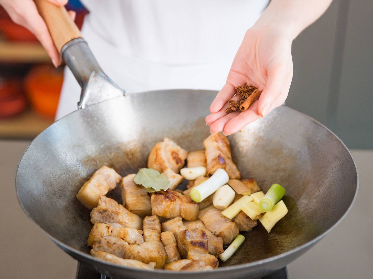 Mon ba chi heo kho chao la mieng cho bua toi anh 5