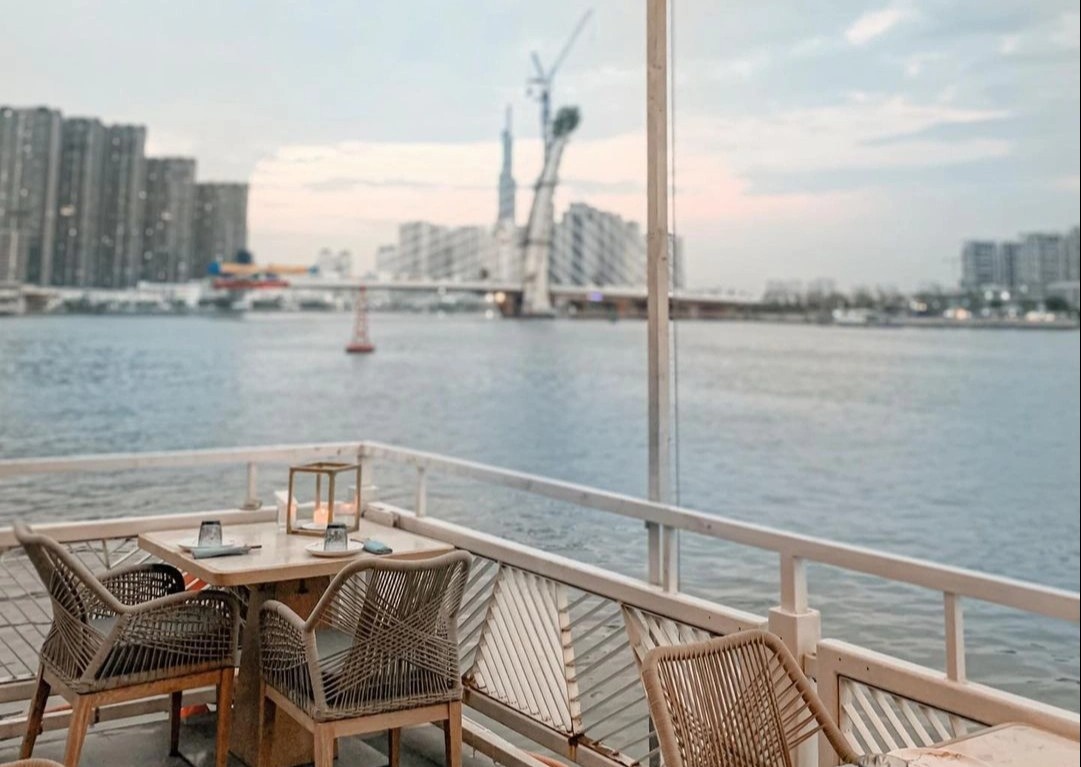 5 quan ngam cau Thu Thiem 2 hinh anh