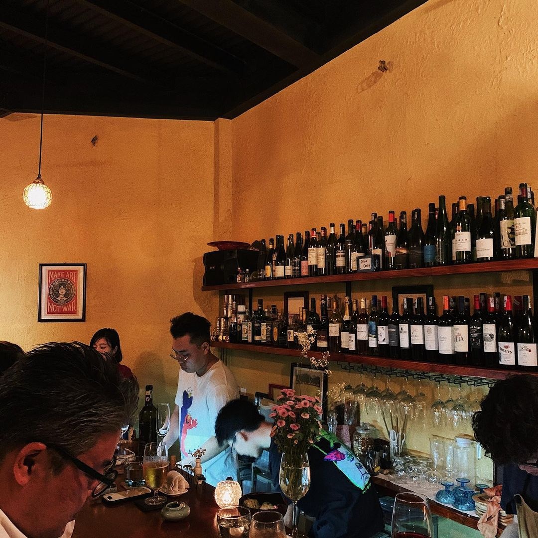 quan bar ruou vang anh 3