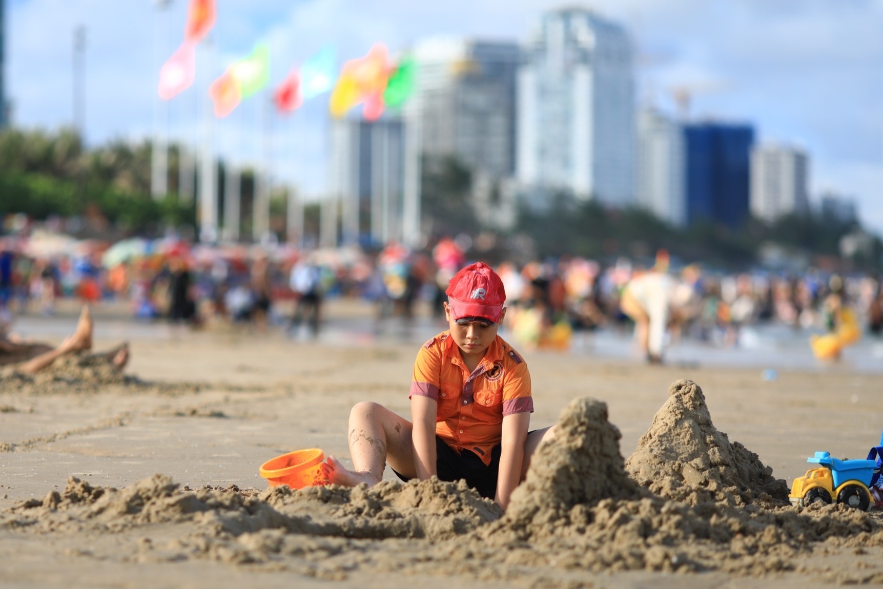 Doanh thu du lich dat 22.000 ty dong dip le 30/4-1/5 hinh anh