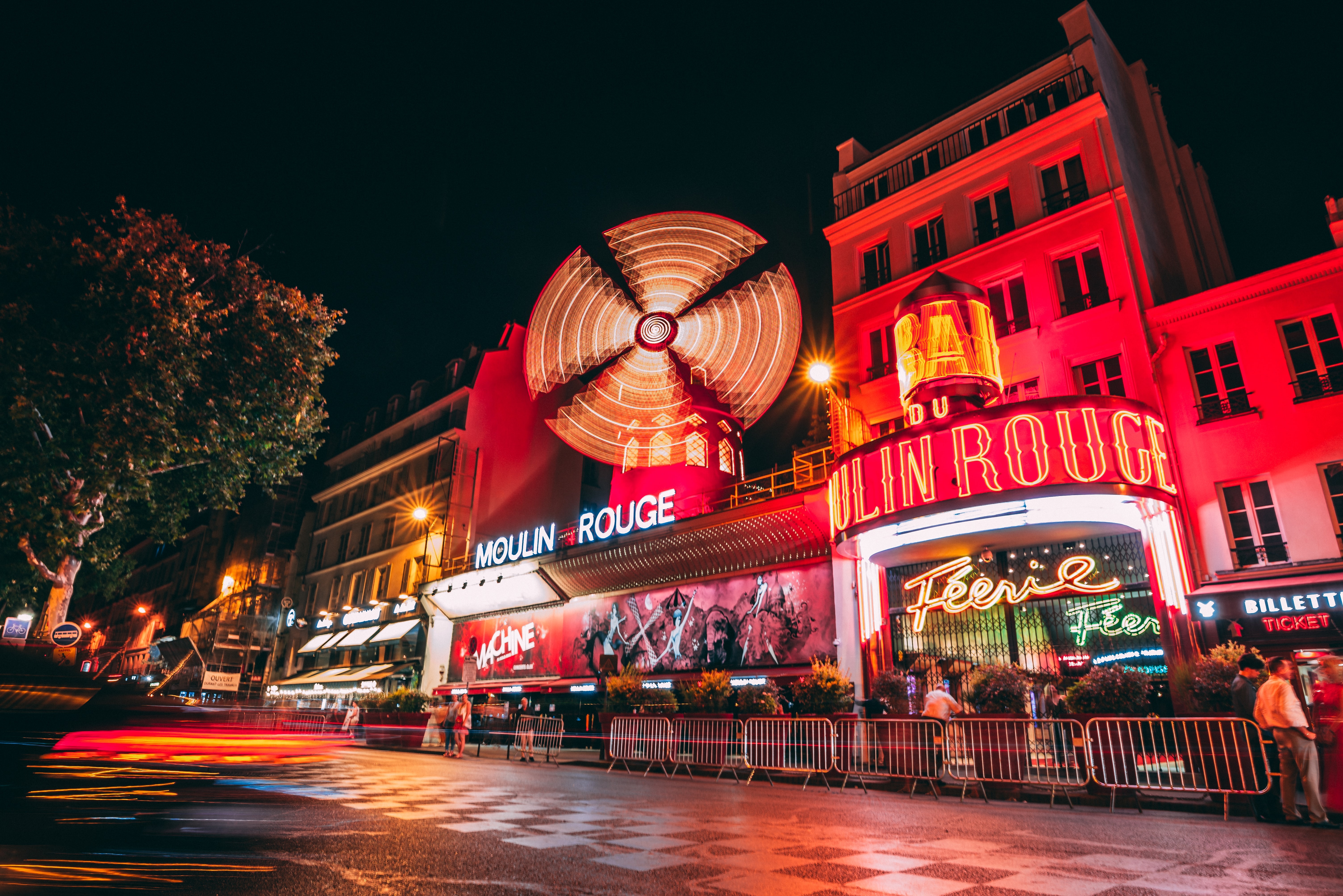hộp đêm ở Paris ảnh 1 hop dem o Paris anh 1