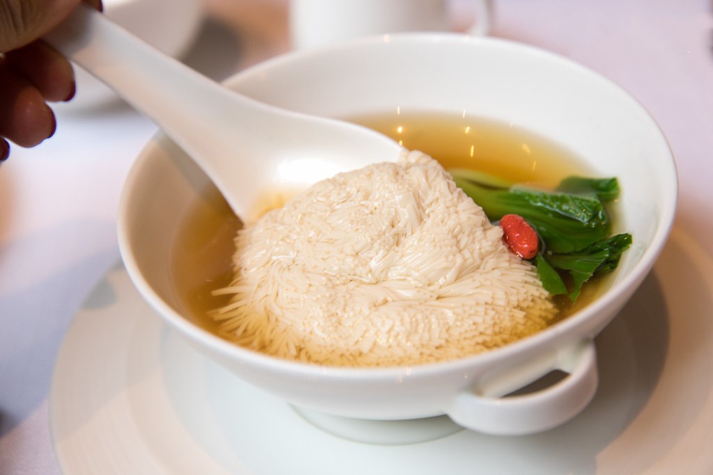 Mon dau hu co hang nghin vet cat hinh anh