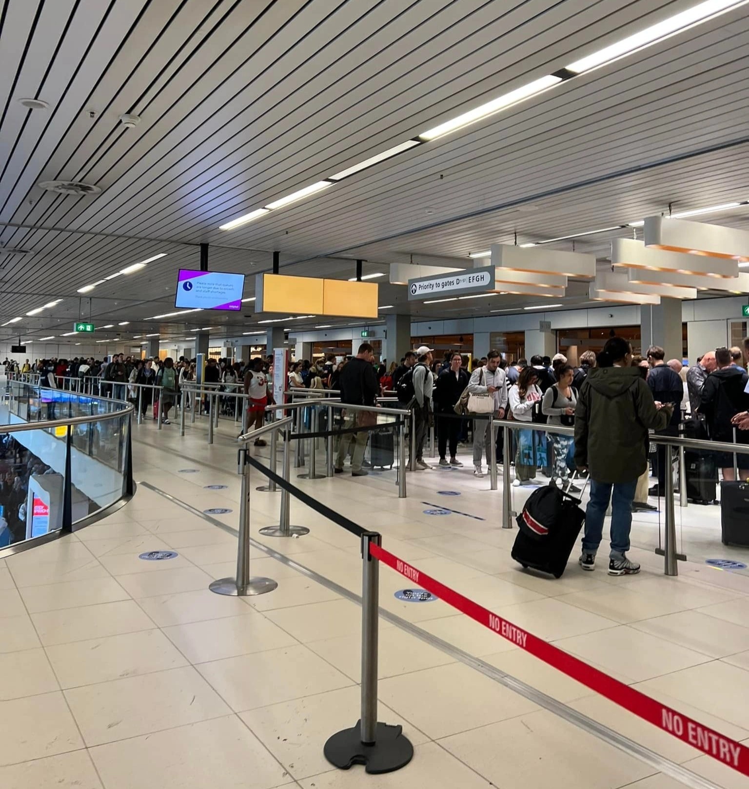 san bay chau Au qua tai anh 2