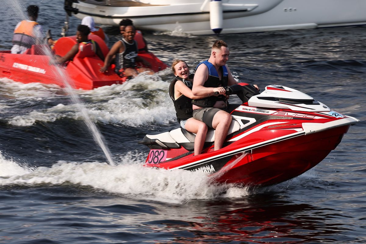 song nhiet o chau Au anh 4