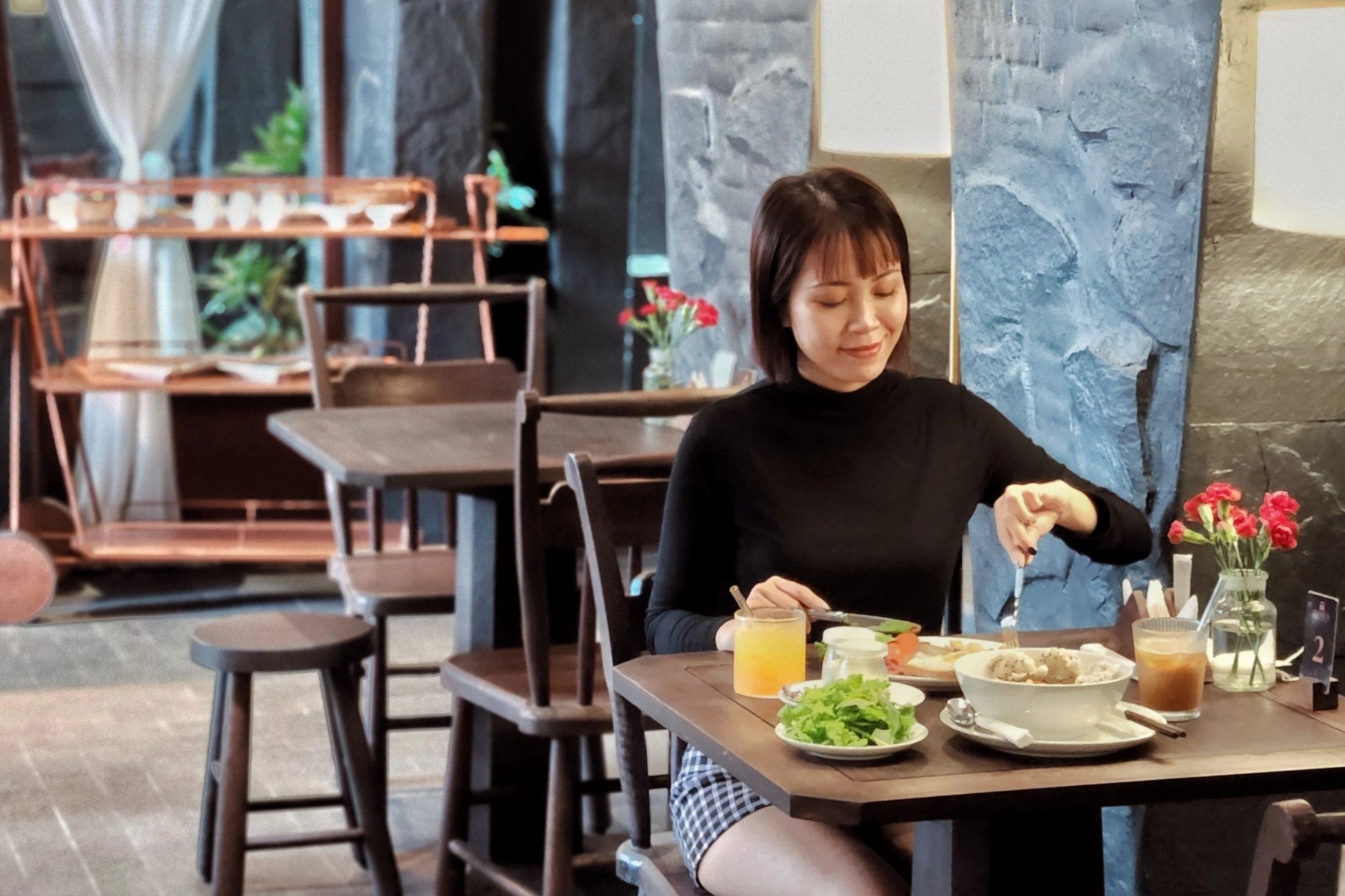 Chuyen di ket hop lam viec tu xa o Da Lat hinh anh