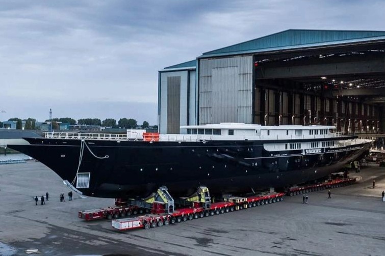 Sieu du thuyen 500 trieu USD cua ty phu Jeff Bezos hinh anh