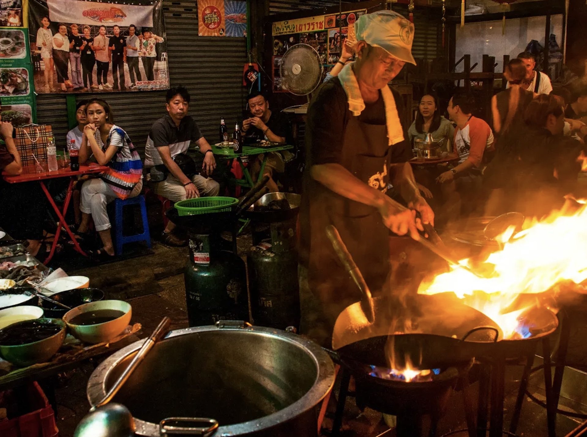 Tour Thai Lan, Singapore quanh muc 10 trieu dong hut khach hinh anh