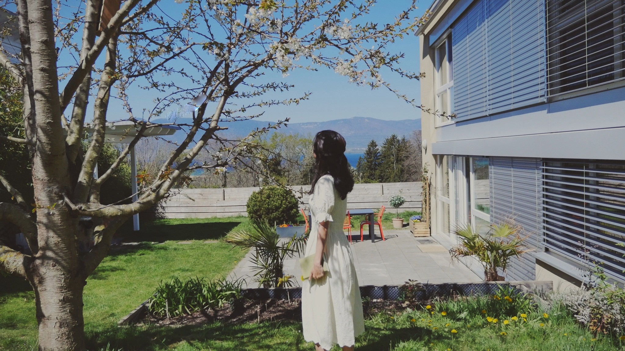 gia dinh Viet,  cuoc song Thuy Si anh 2