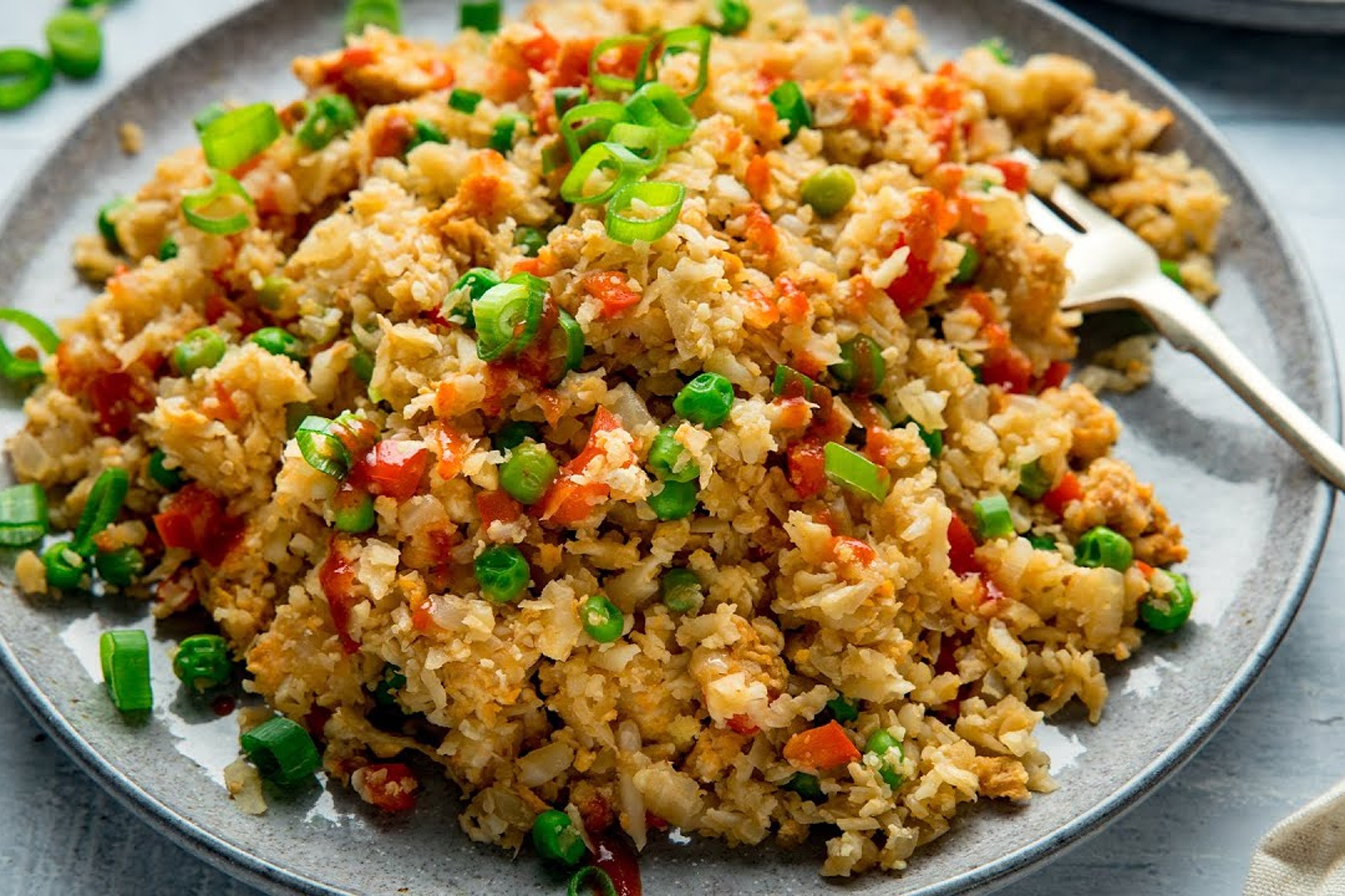 Mon com chien bong cai trang cho nguoi an kieng hinh anh