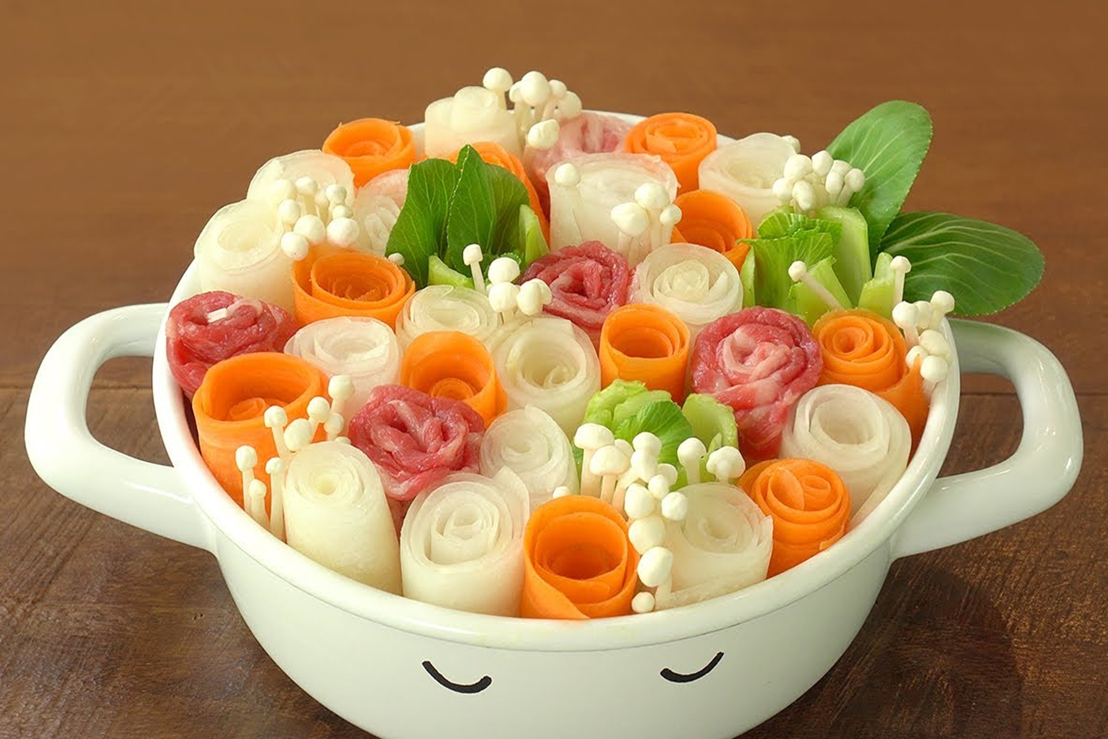 Ham bo voi rau cu nong hoi cho mua dong hinh anh