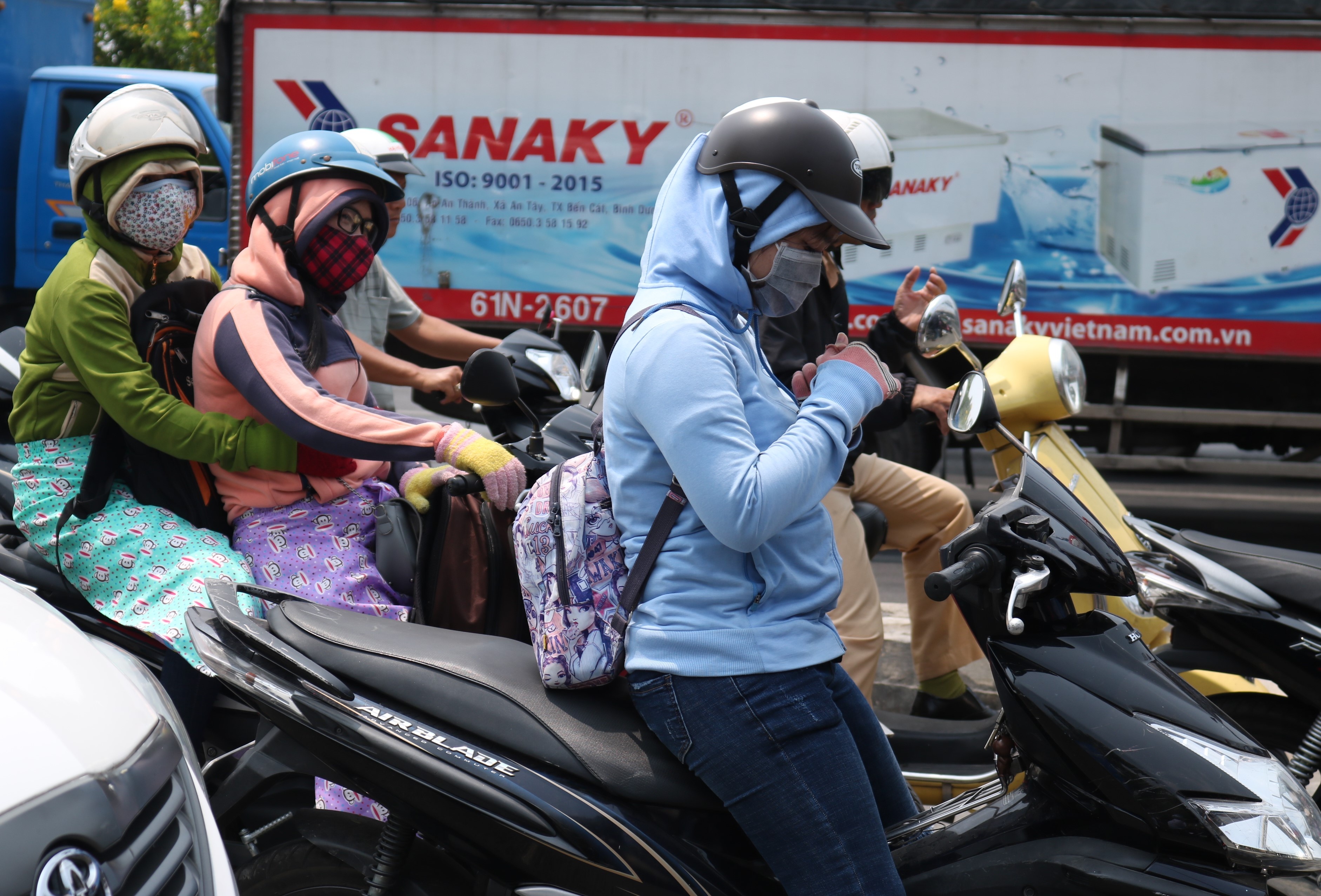 Sai Gon vao cao diem nong nhat trong nam, len den 39 do C hinh anh