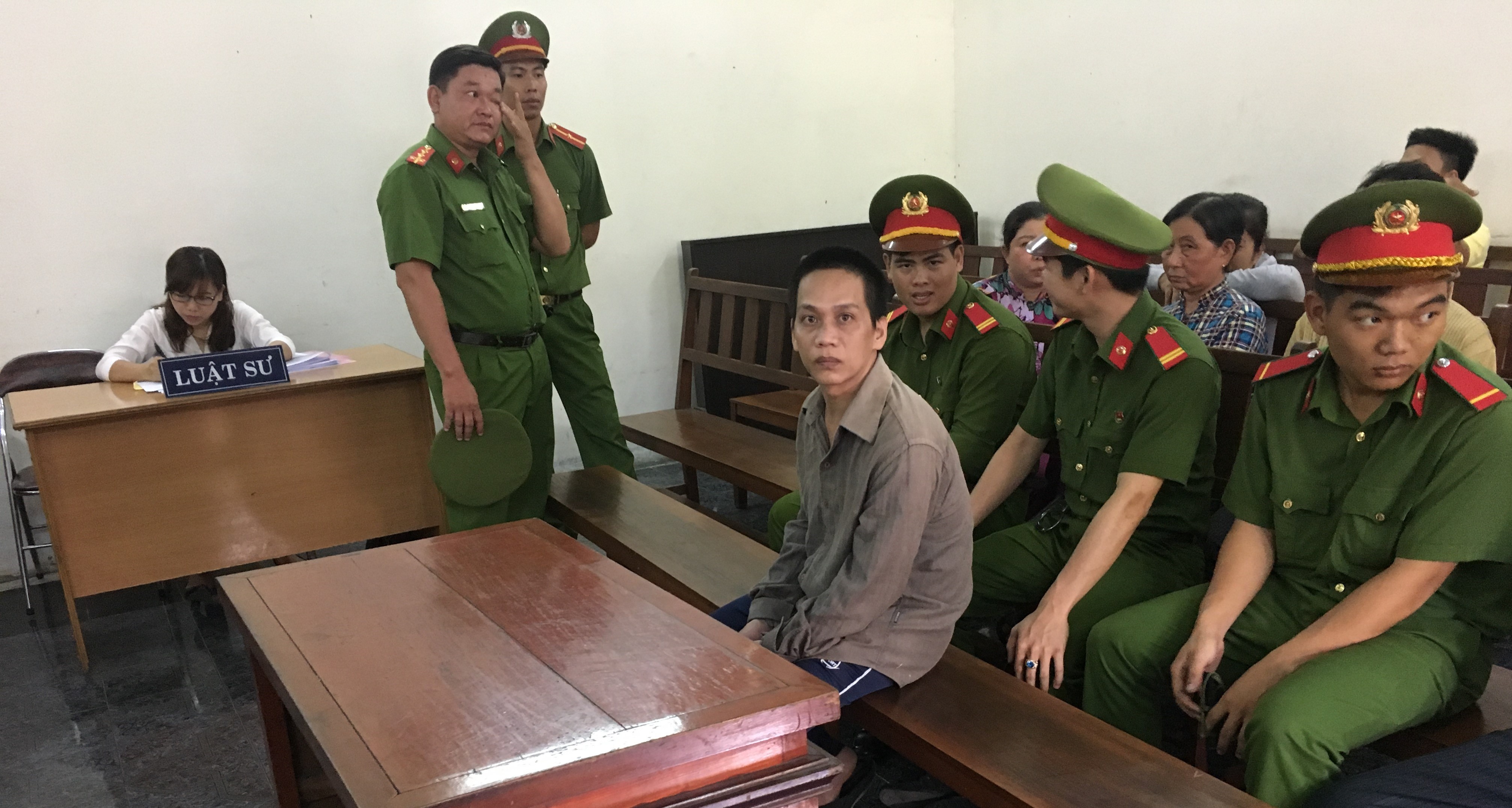 hiếp dâm trẻ em,  Nguyễn Long Thanh,  TAND TP.HCM ảnh 2 hiep dam tre em,  Nguyen Long Thanh,  TAND TP.HCM anh 2