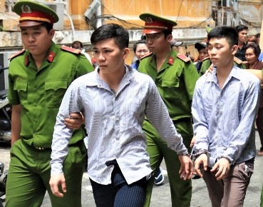 Giet nguoi o quan karaoke, 9X linh an chung than hinh anh