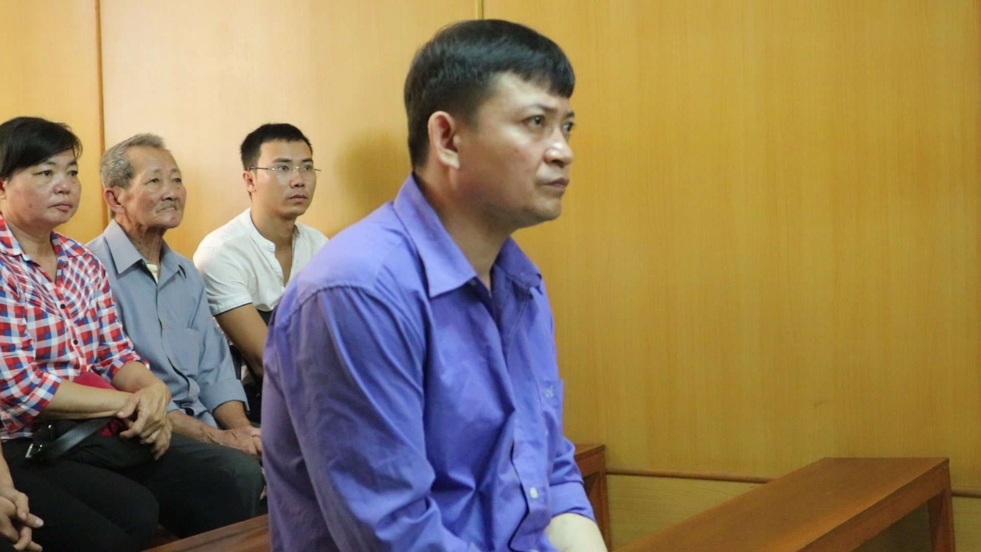 Nguoi chong giet vo bo xac vao thung nuoc keu oan hinh anh