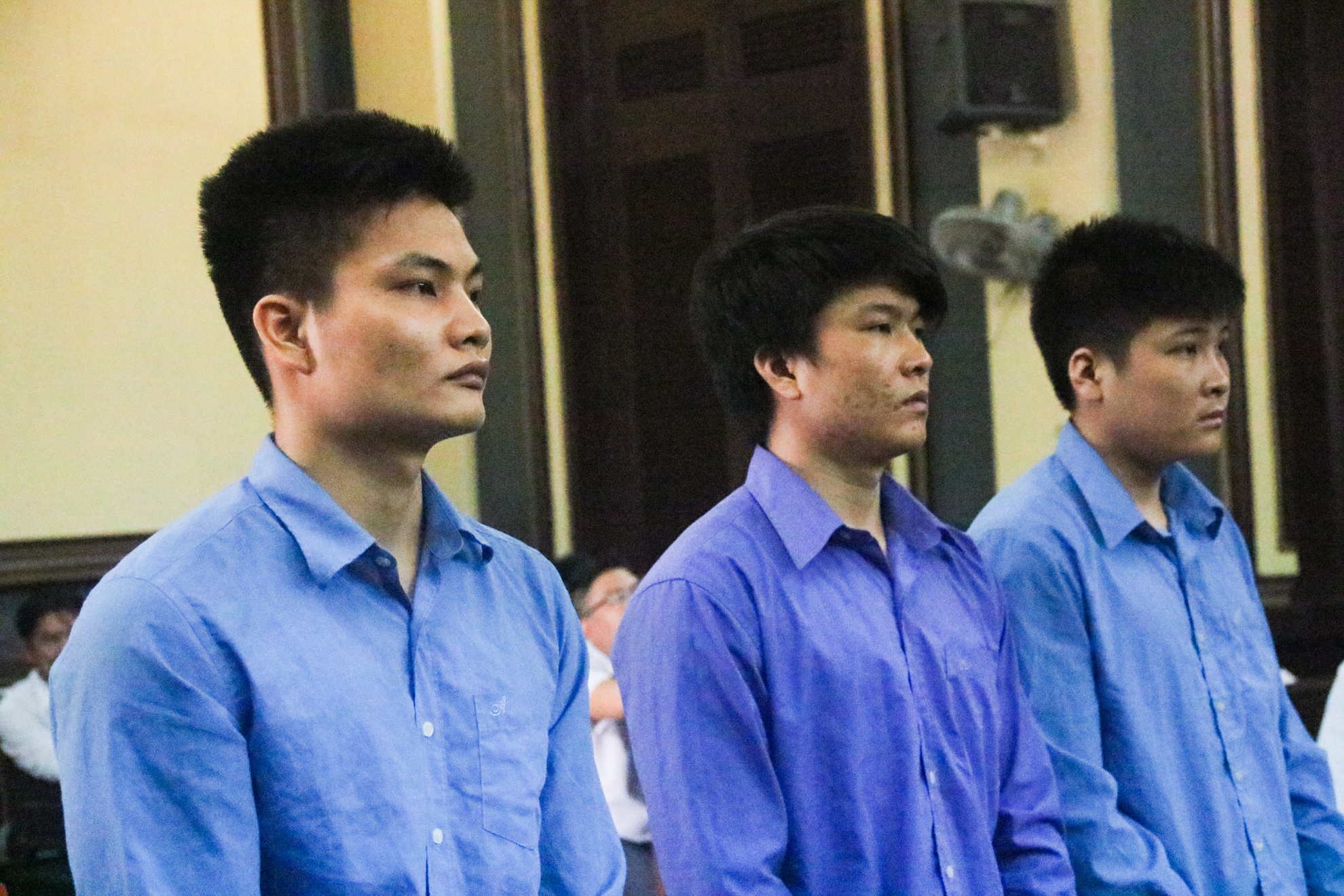 Thanh nien danh chet tinh dich linh 18 nam tu hinh anh
